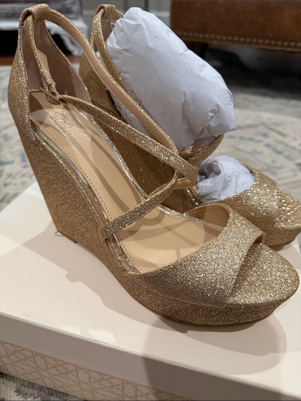 Jewel Badgley Mischka Gold Glitter Crisscross Wedge Sandals